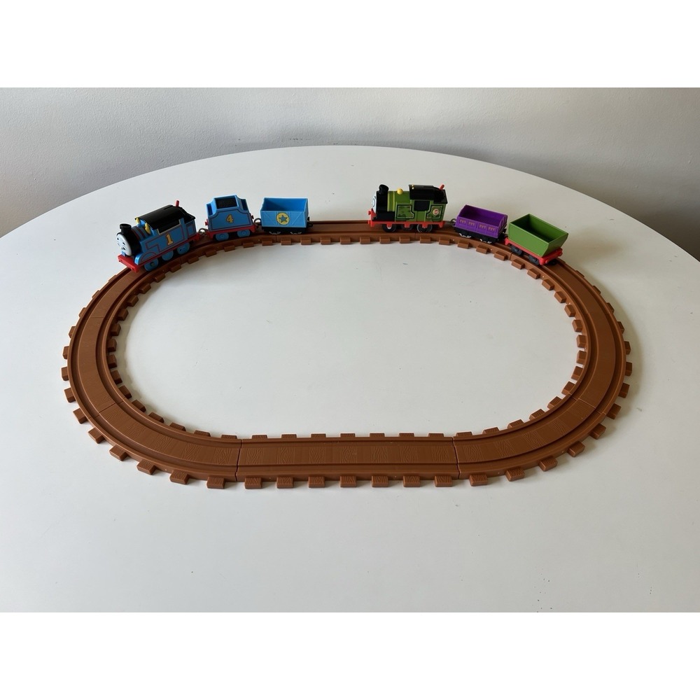 Thomas & Percy Track Master Motorized Action Engine with cars & track WORKS! - Picture 4 of 9
